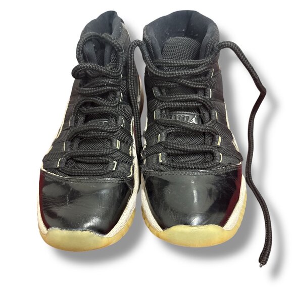 jordan 11 size 4.5 - Picture 1 of 6